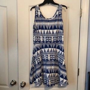 EUC Sleeveless/tank-style fit and flare dress, Lg